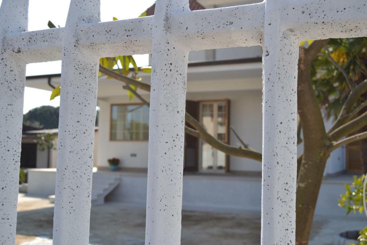 Guesthouse Holiday Formia Beach Exterior photo